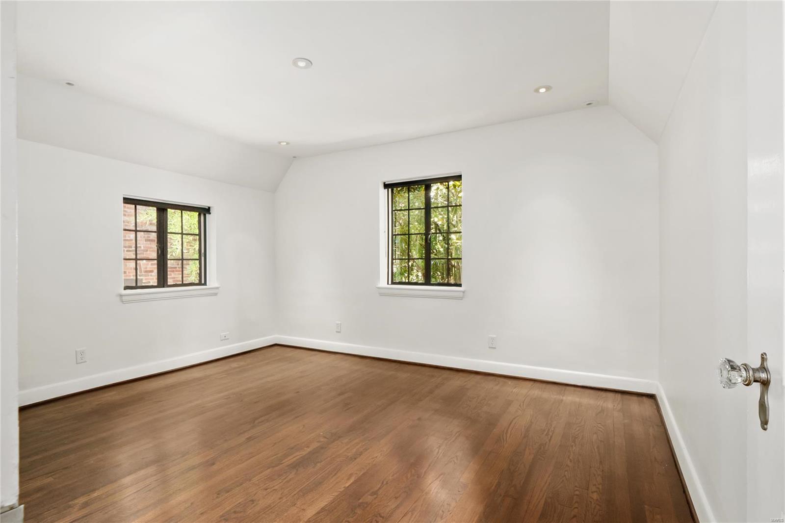 Wydown Forest - Residential