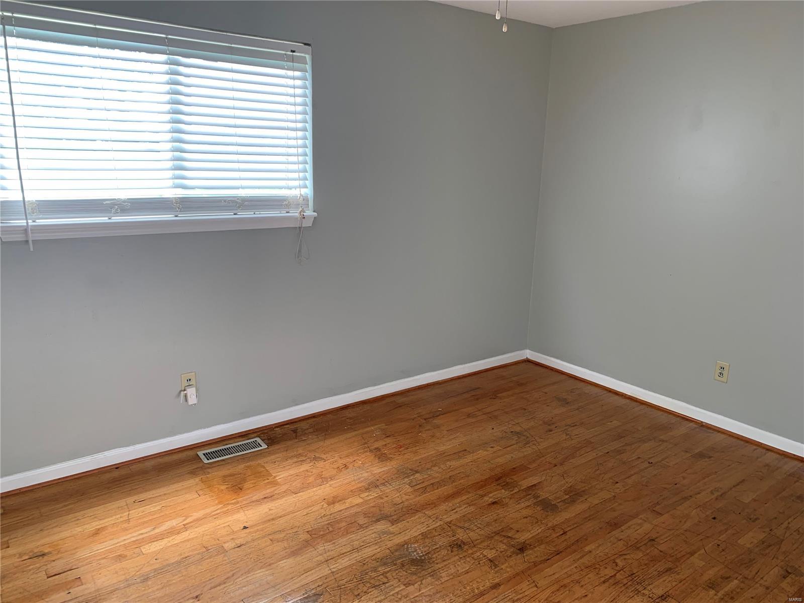 Queens 4 - Residential Lease