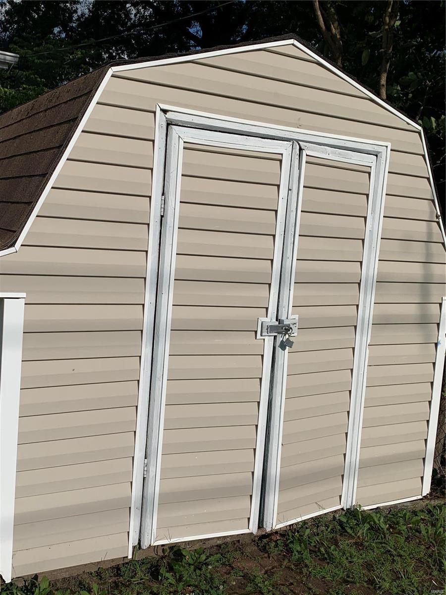 Queens 4 - Residential Lease