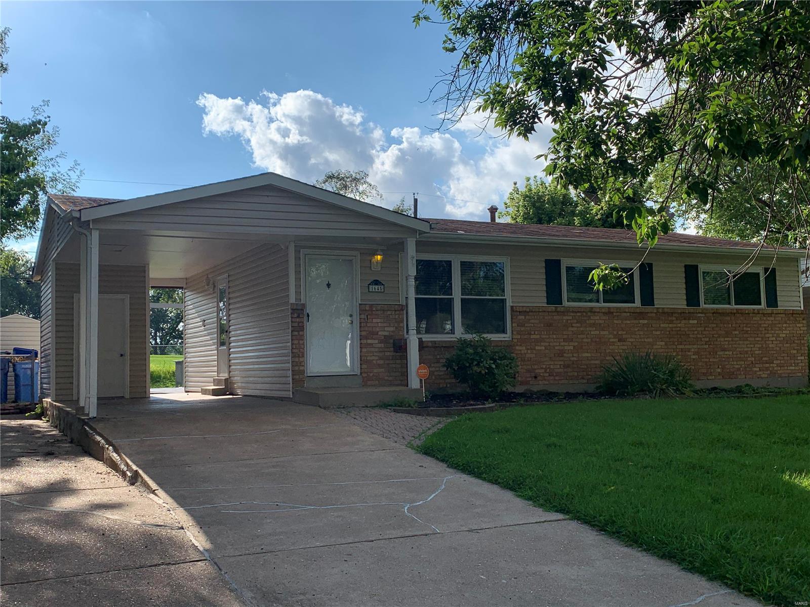 Queens 4 - Residential Lease