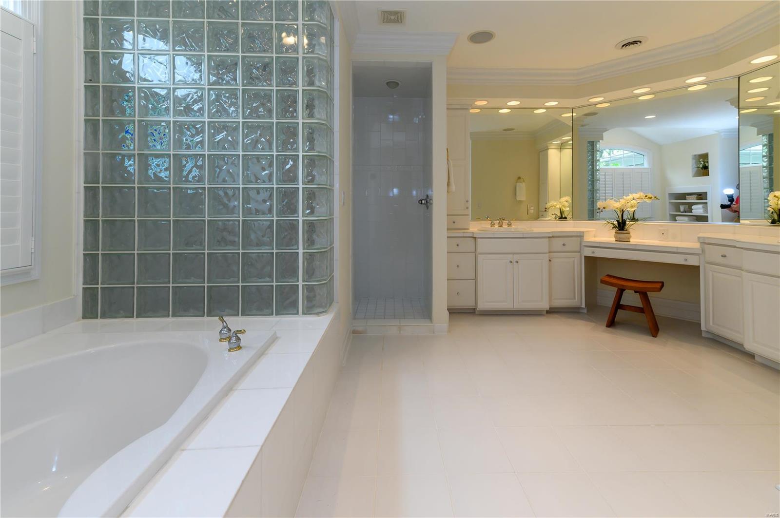 Clayton Gardens 4 - Residential