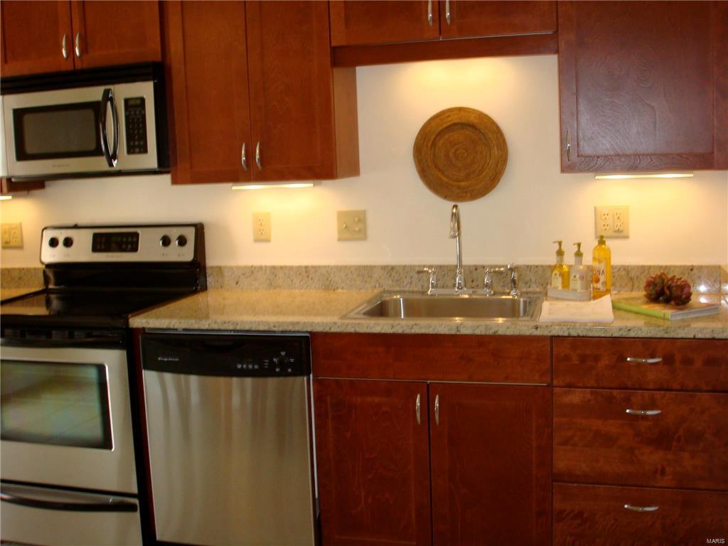 Lakeshire Apartments - Residential Income