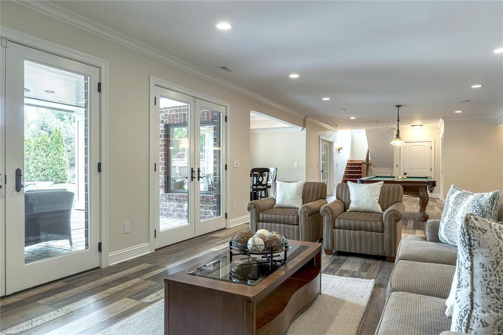 Vandiver Place - Residential