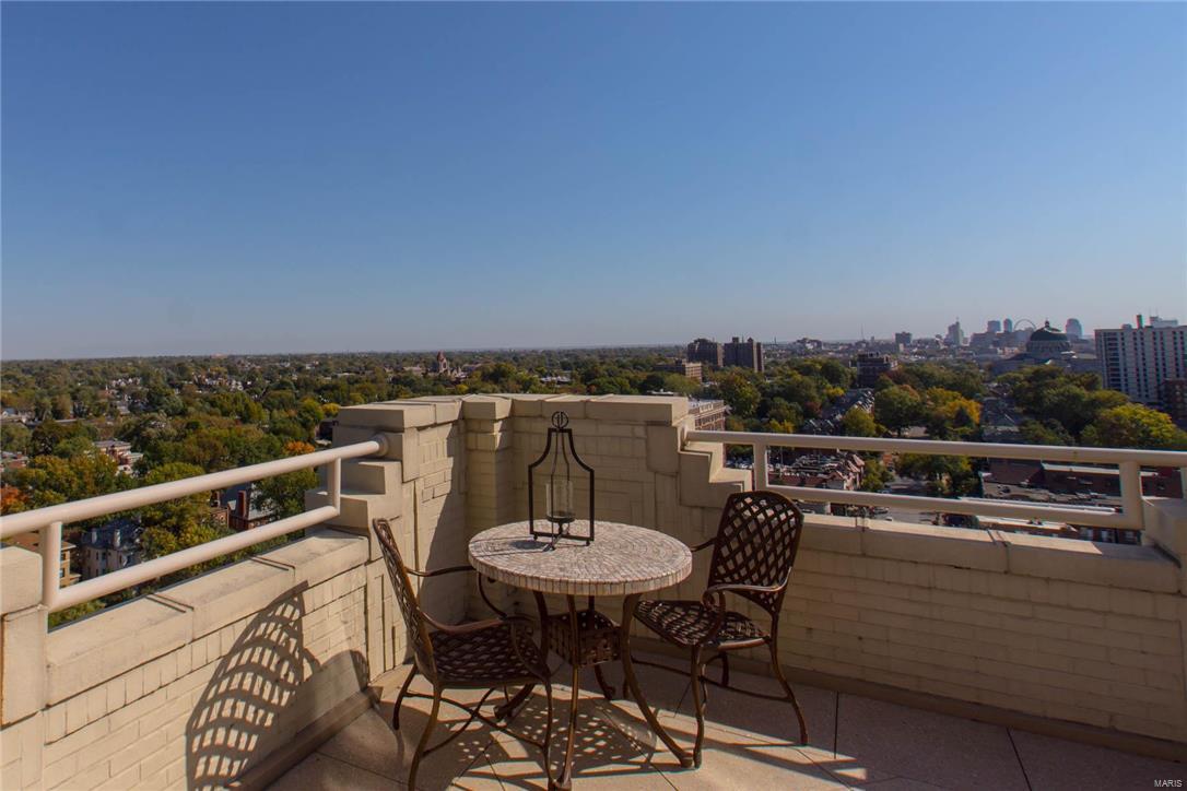 Private Residences at The Chase Park Plz - Residential