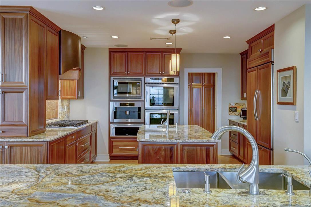 Private Residences at The Chase Park Plz - Residential