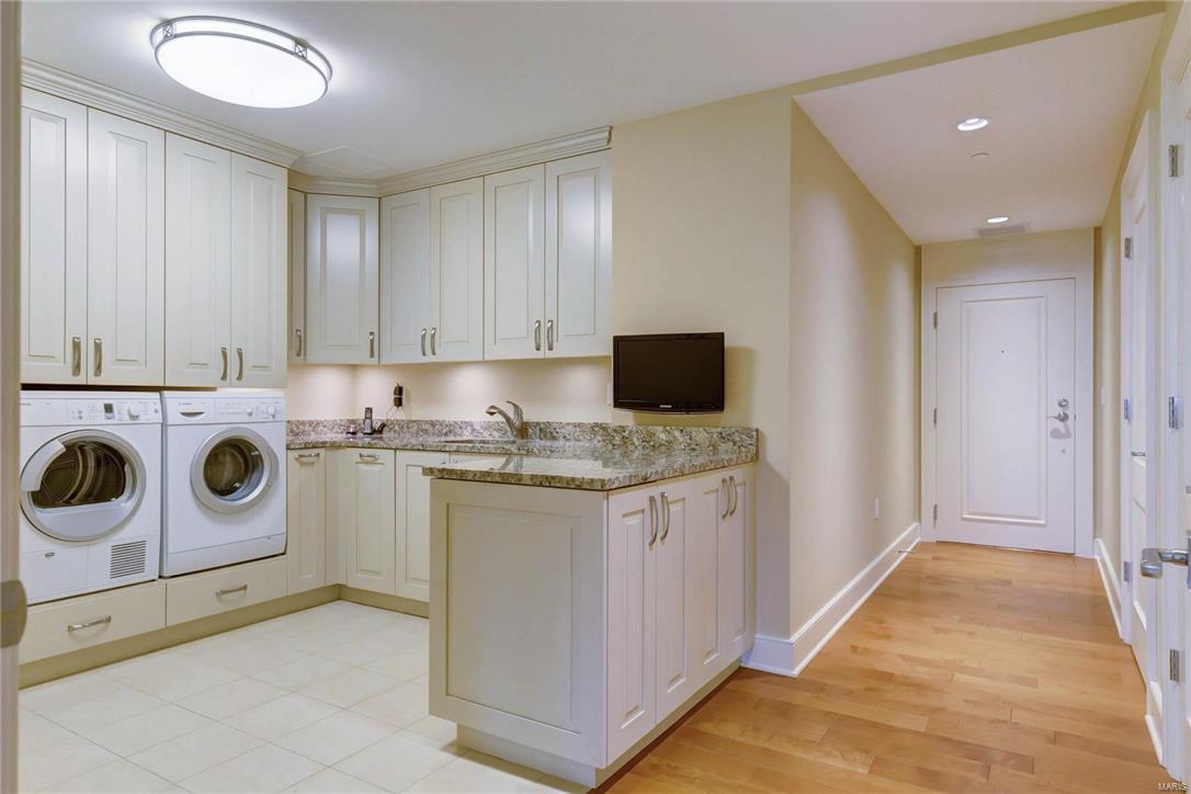 Private Residences at The Chase Park Plz - Residential