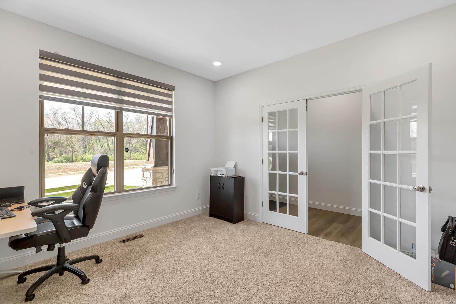 536 Edison Way