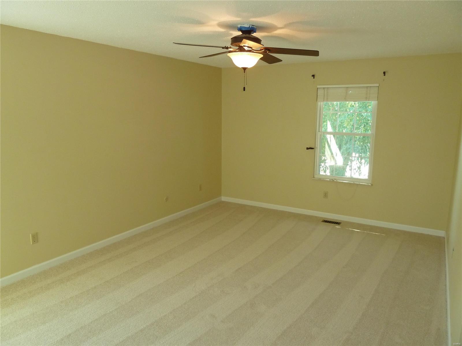 Oak Run Formerly Mayer Manor 2 - Residential Lease