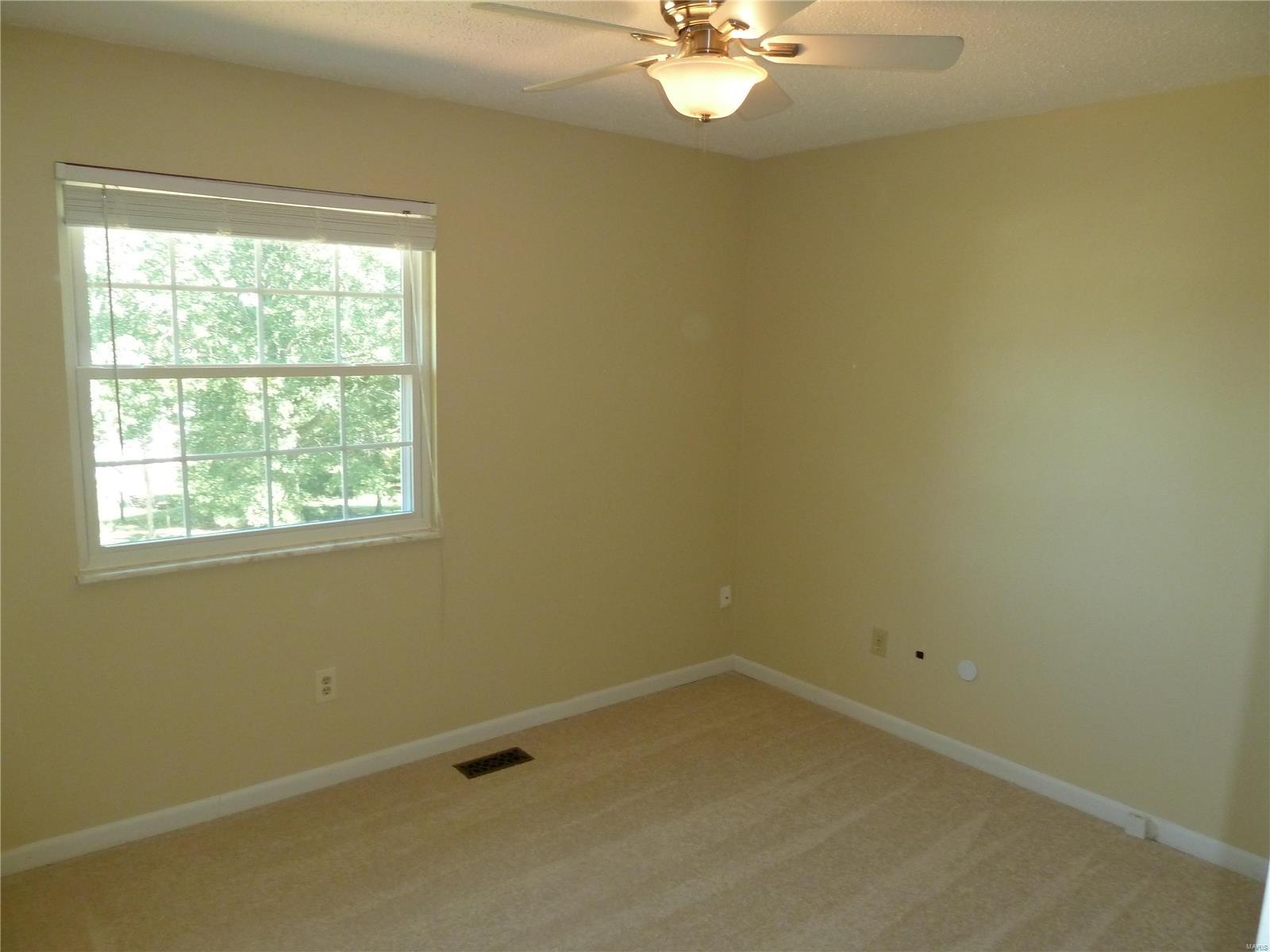 Oak Run Formerly Mayer Manor 2 - Residential Lease