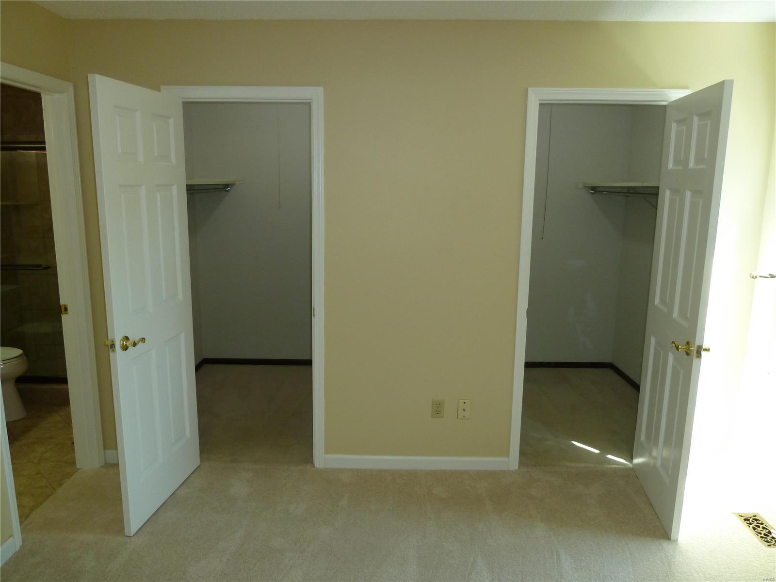 Oak Run Formerly Mayer Manor 2 - Residential Lease