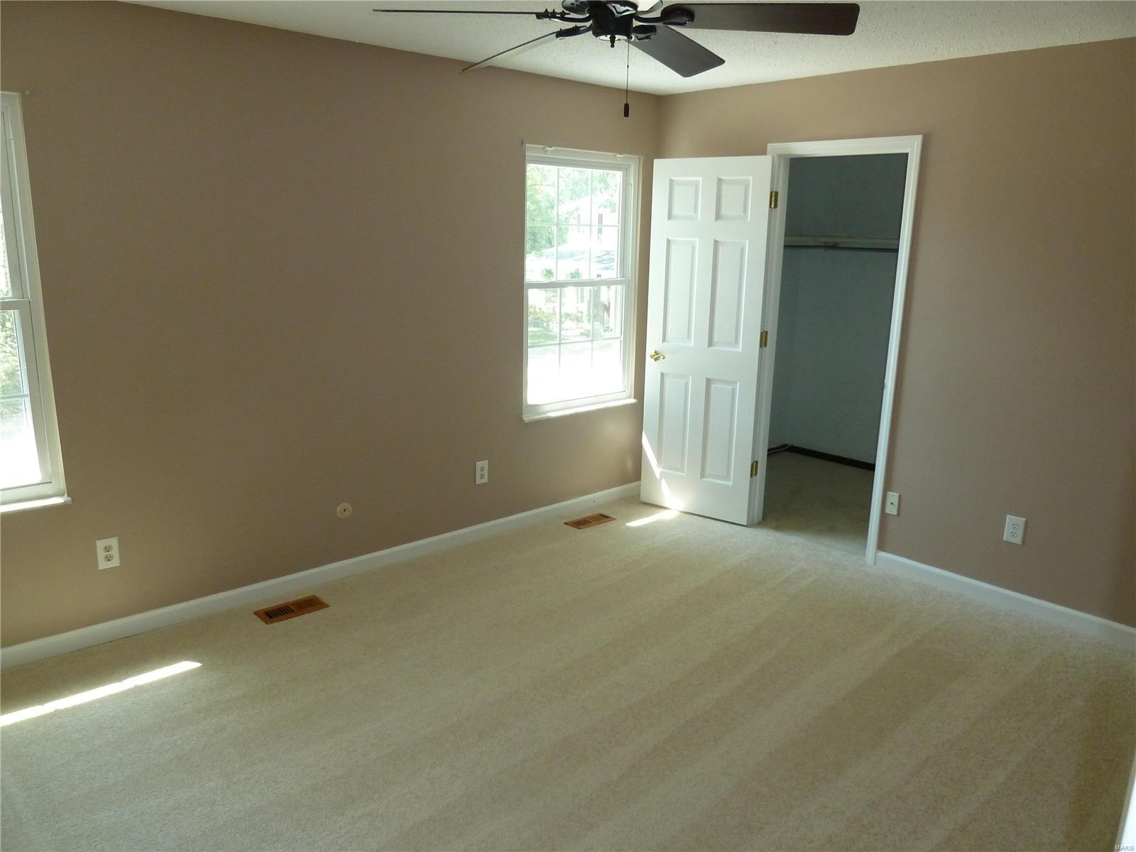 Oak Run Formerly Mayer Manor 2 - Residential Lease