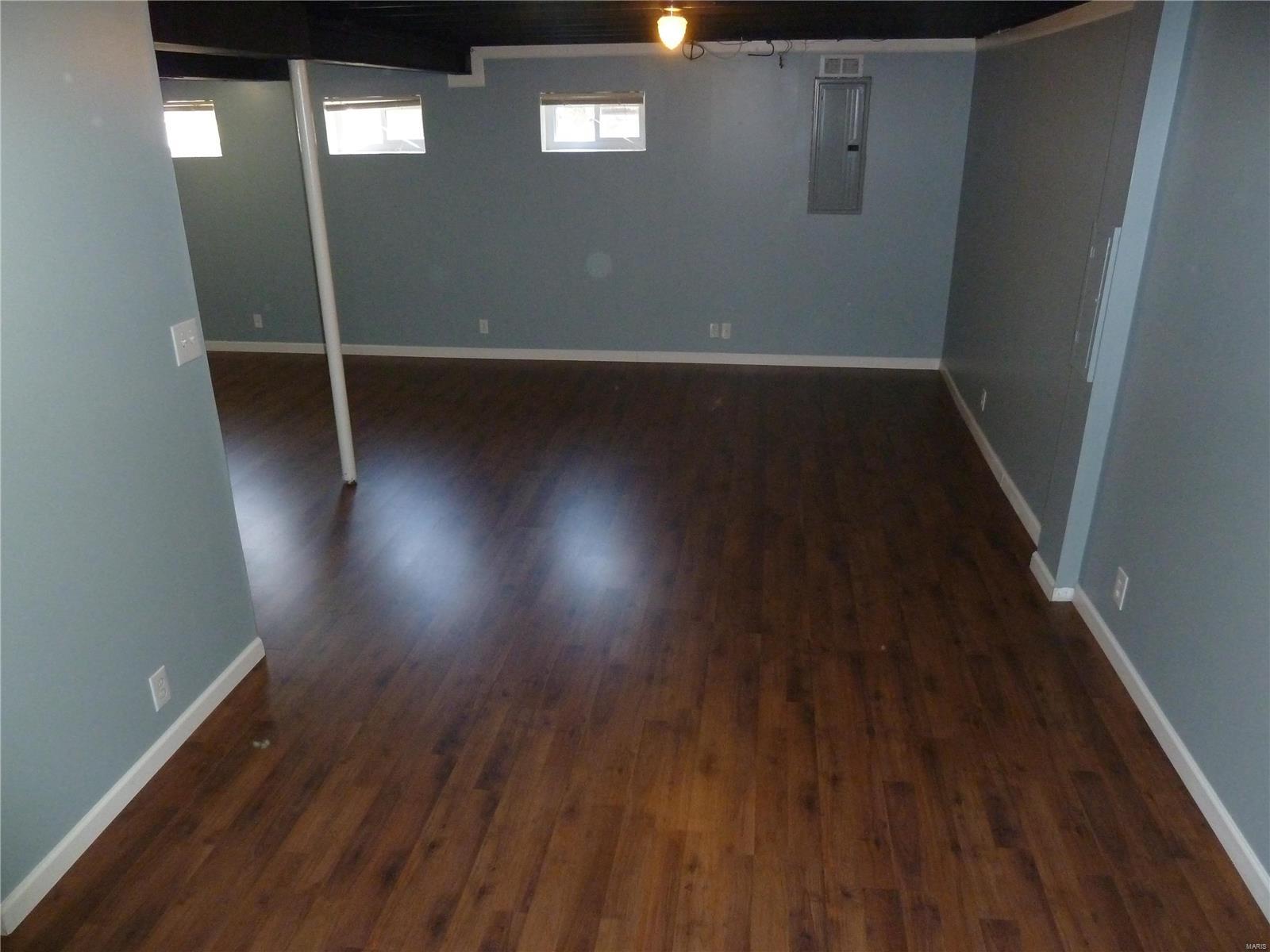 Oak Run Formerly Mayer Manor 2 - Residential Lease