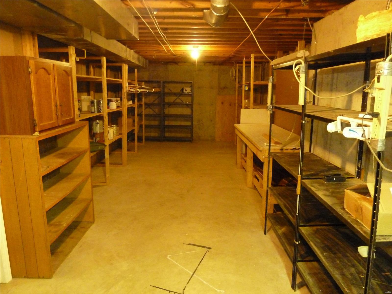 Oak Run Formerly Mayer Manor 2 - Residential Lease