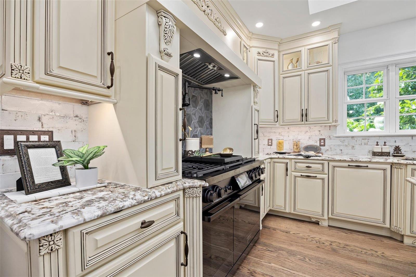 Cedar Pointe - Residential