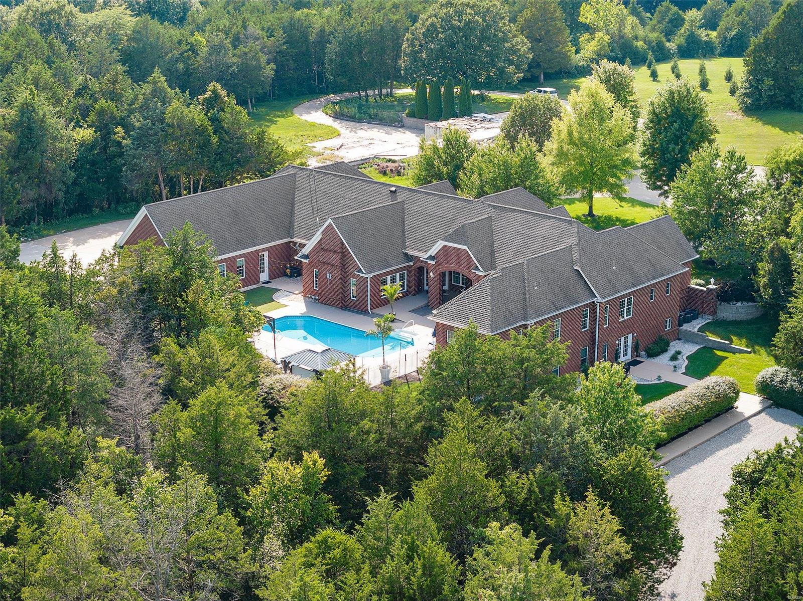 Cedar Pointe - Residential