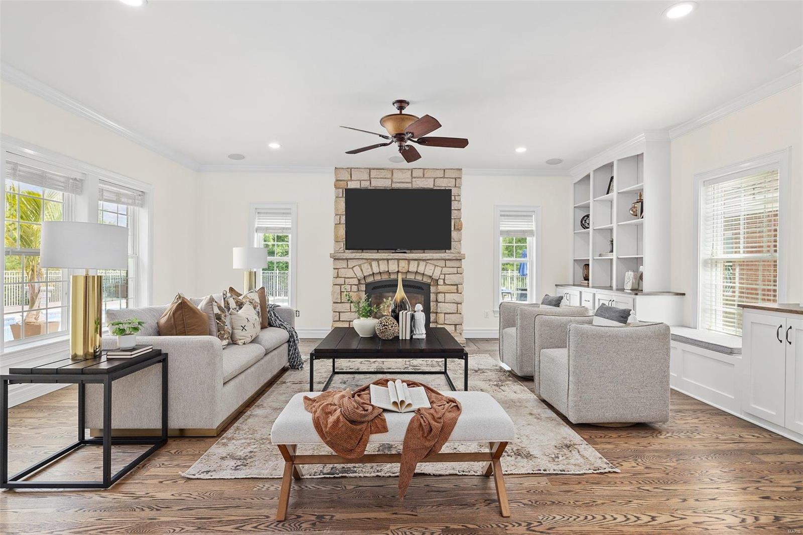 Cedar Pointe - Residential