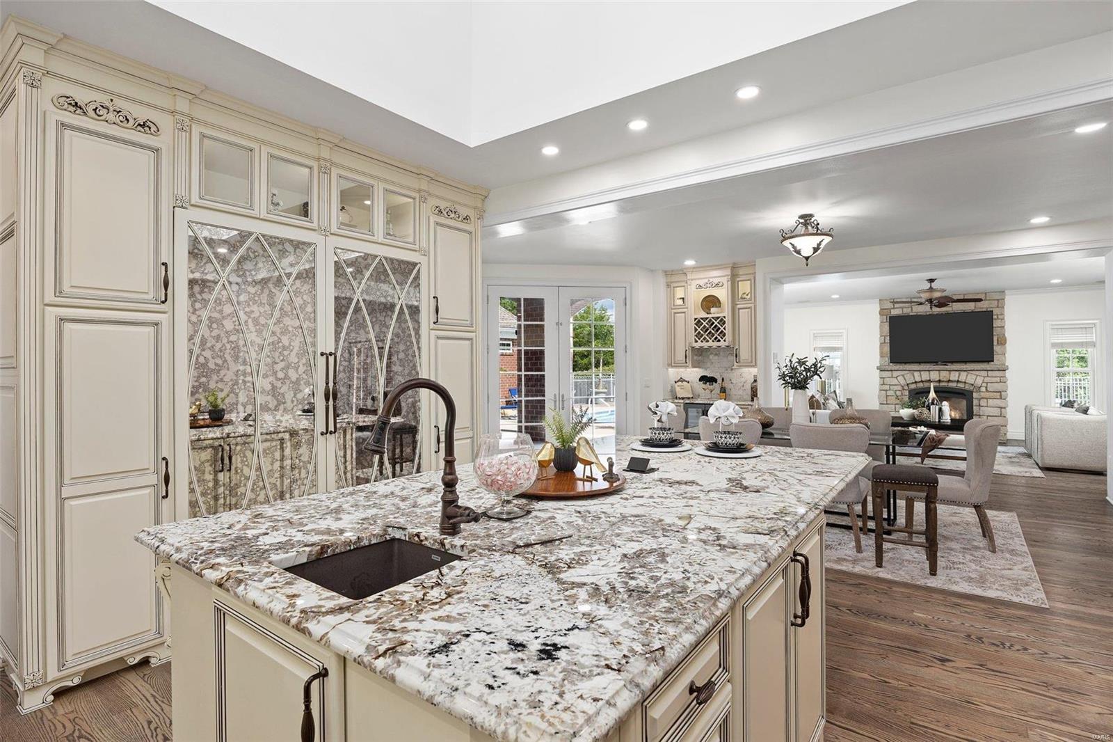 Cedar Pointe - Residential