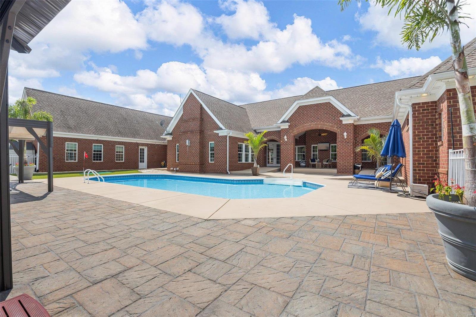 Cedar Pointe - Residential