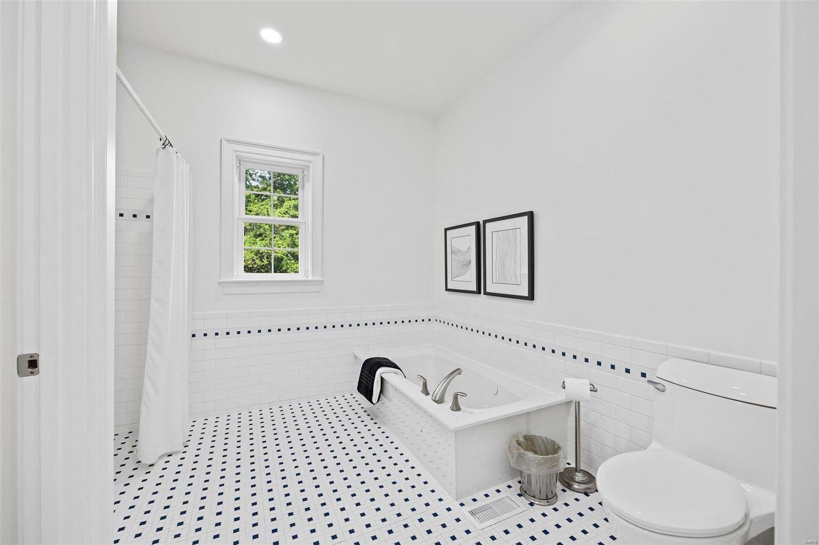 Cedar Pointe - Residential