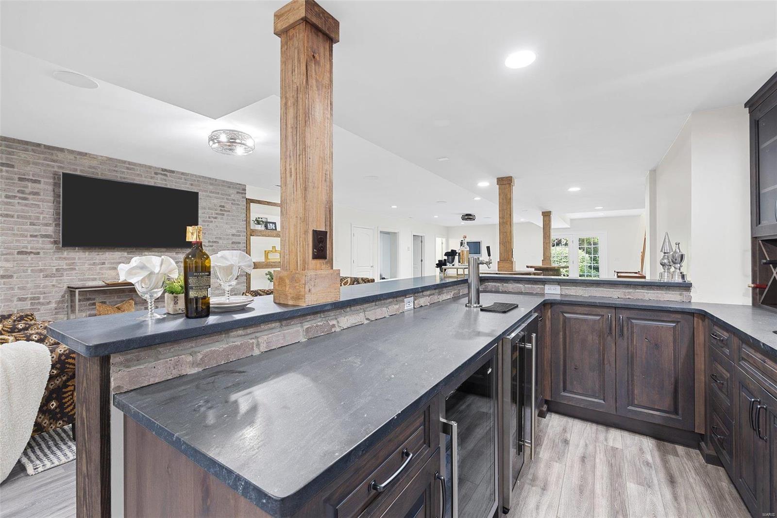 Cedar Pointe - Residential