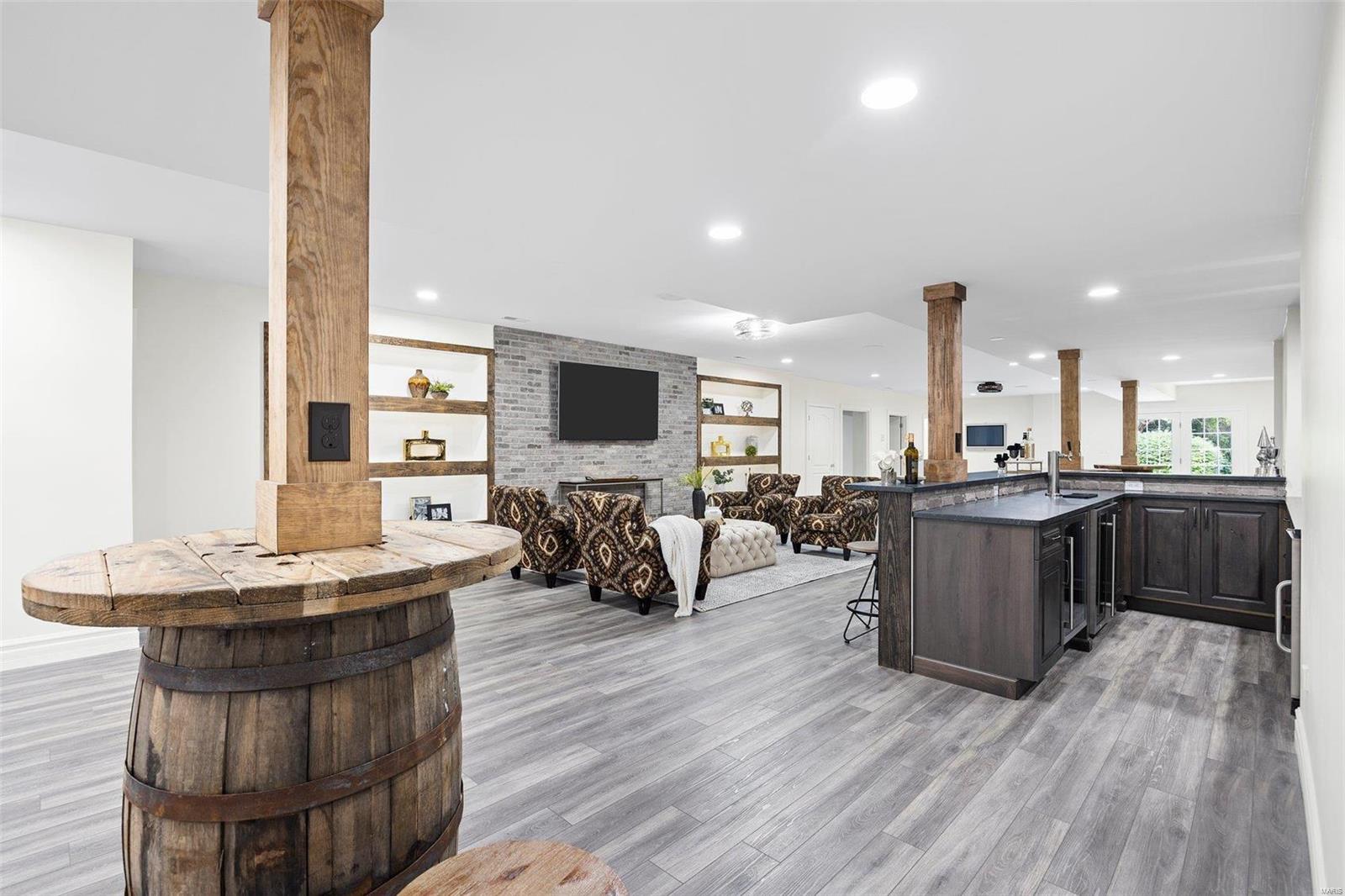 Cedar Pointe - Residential