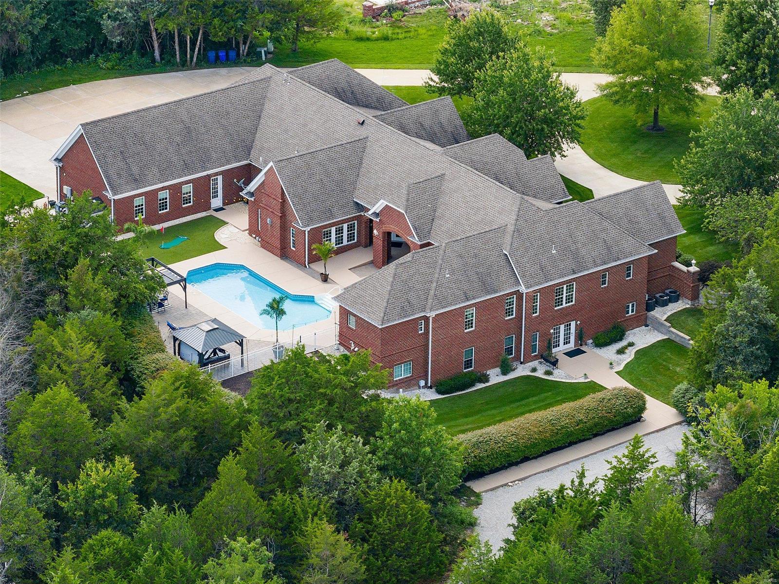 Cedar Pointe - Residential