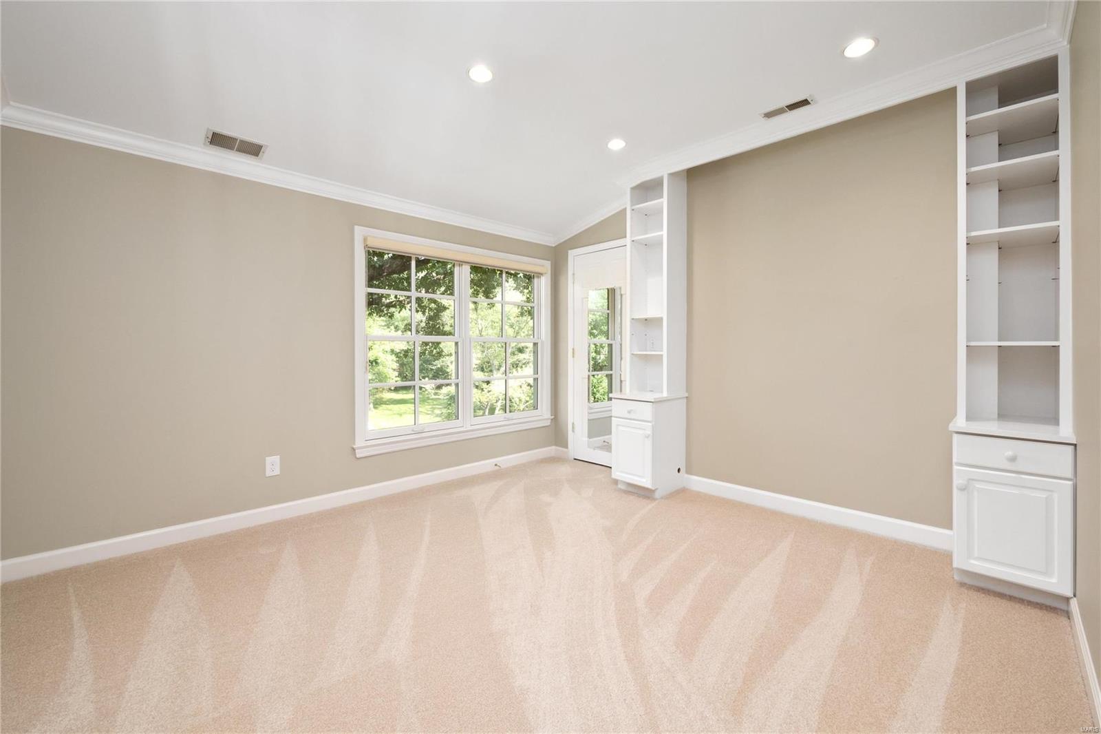 Von Schrader Estate - Residential