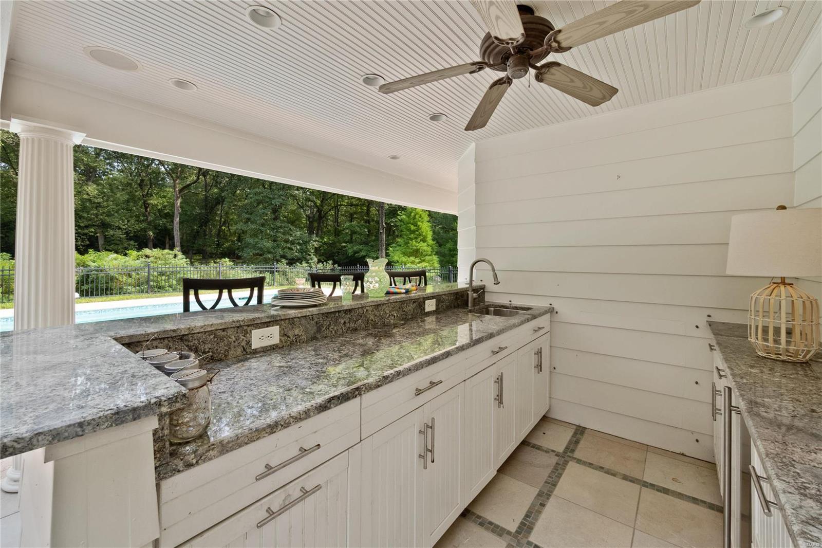 Von Schrader Estate - Residential