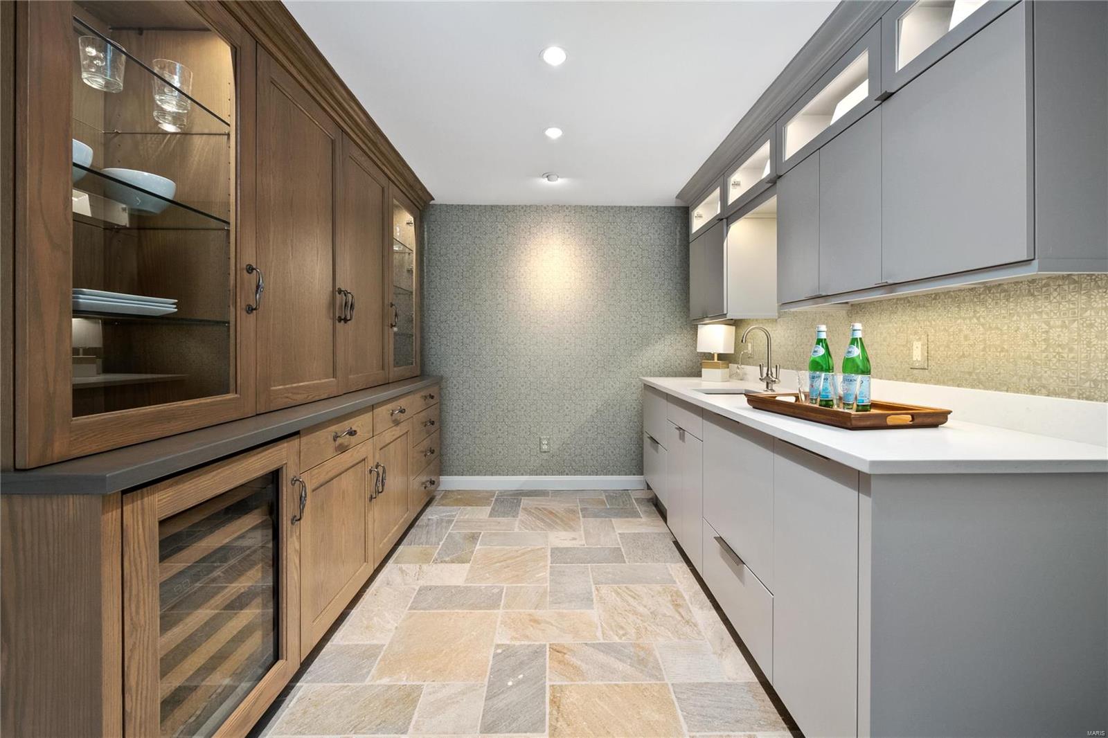 Von Schrader Estate - Residential