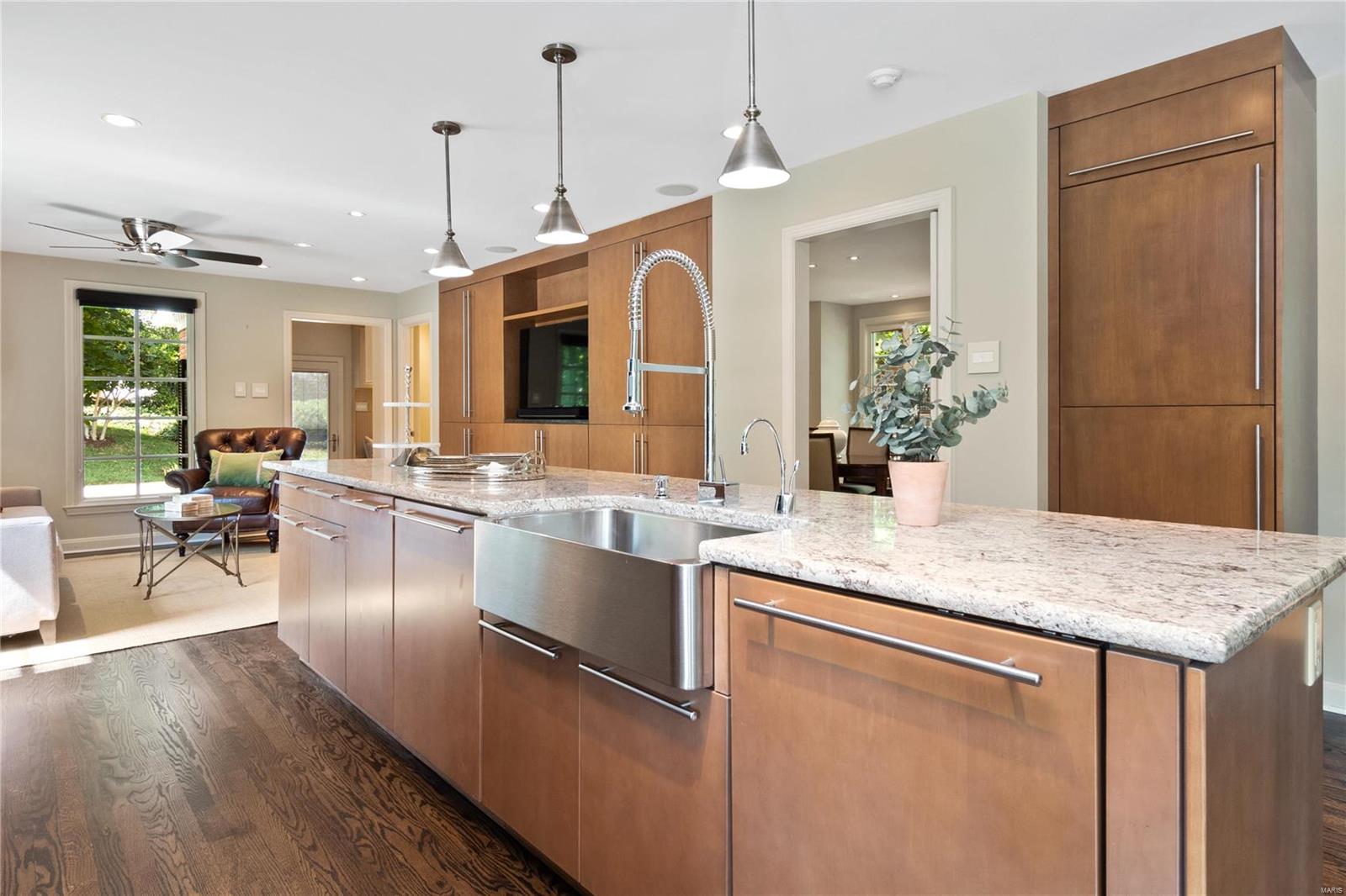 Von Schrader Estate - Residential