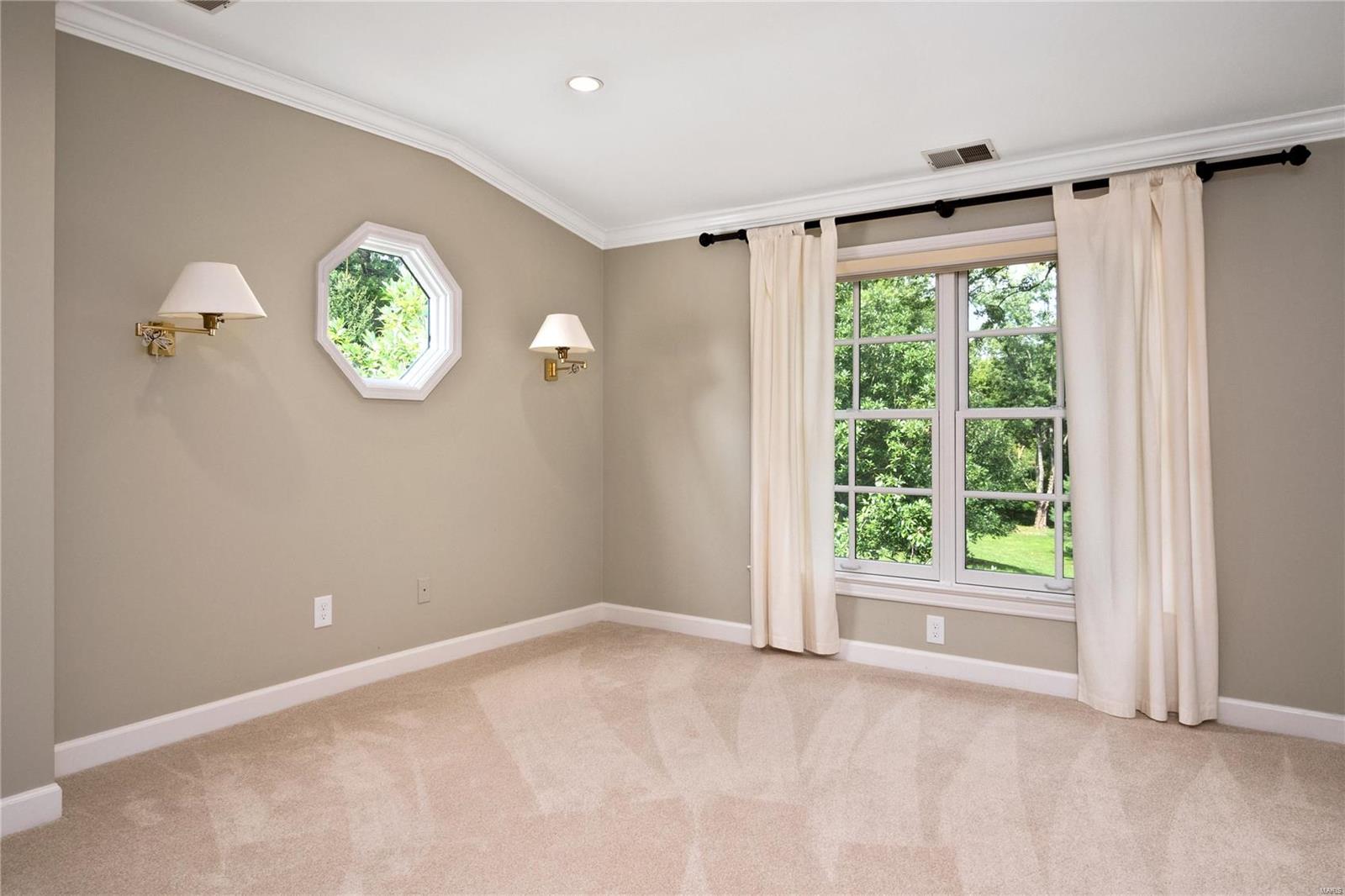 Von Schrader Estate - Residential