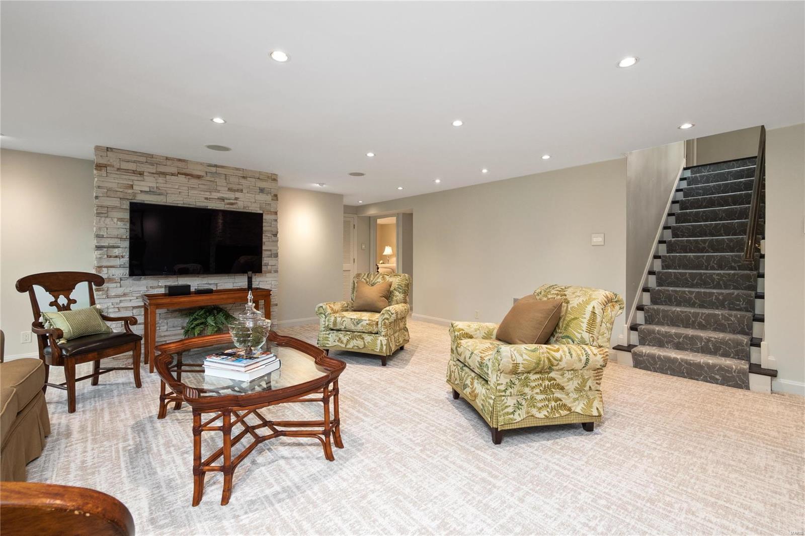 Von Schrader Estate - Residential