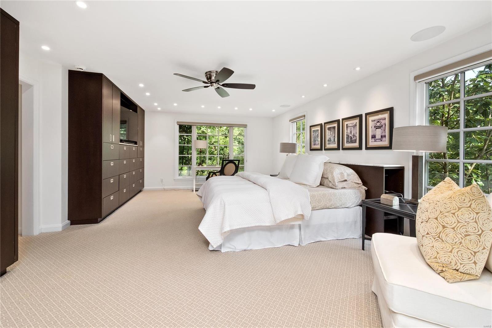 Von Schrader Estate - Residential