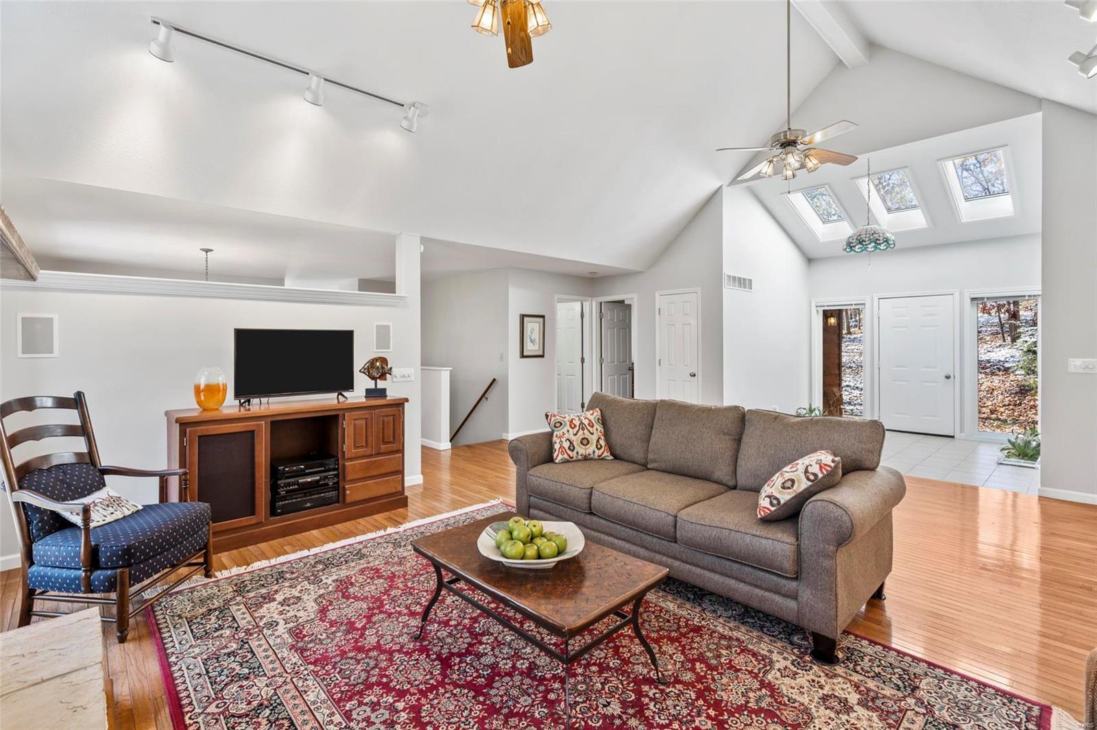Thunder Mountain One - Residential
