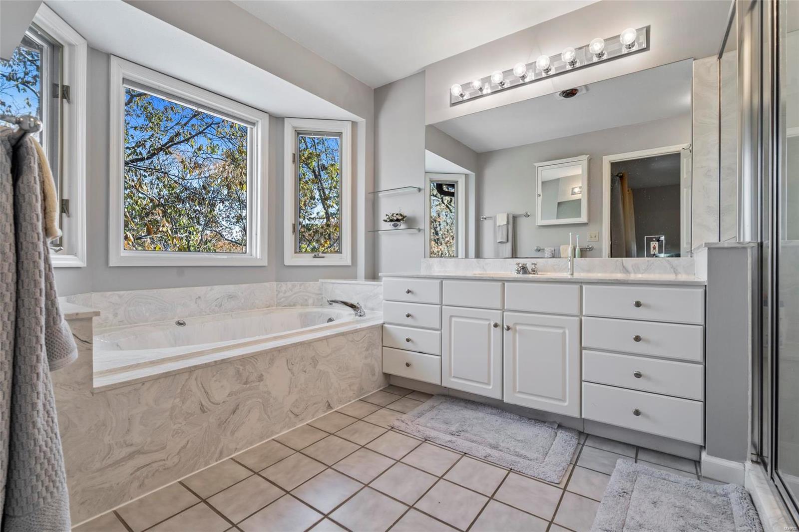 Thunder Mountain One - Residential