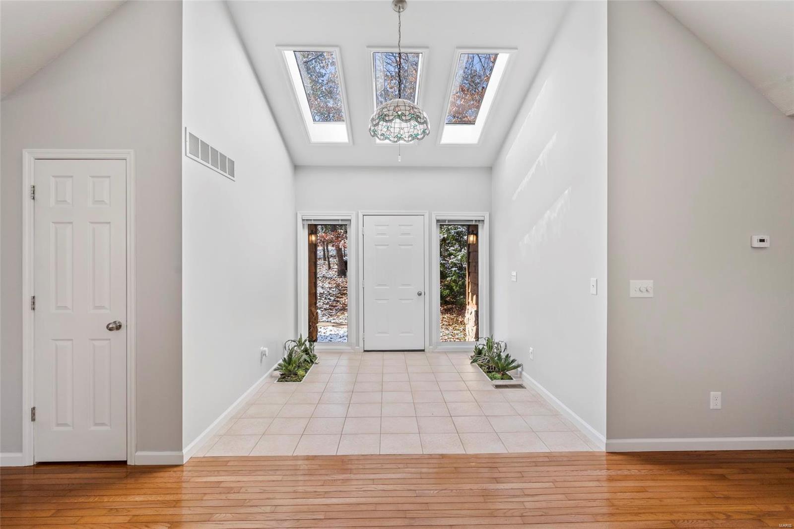Thunder Mountain One - Residential