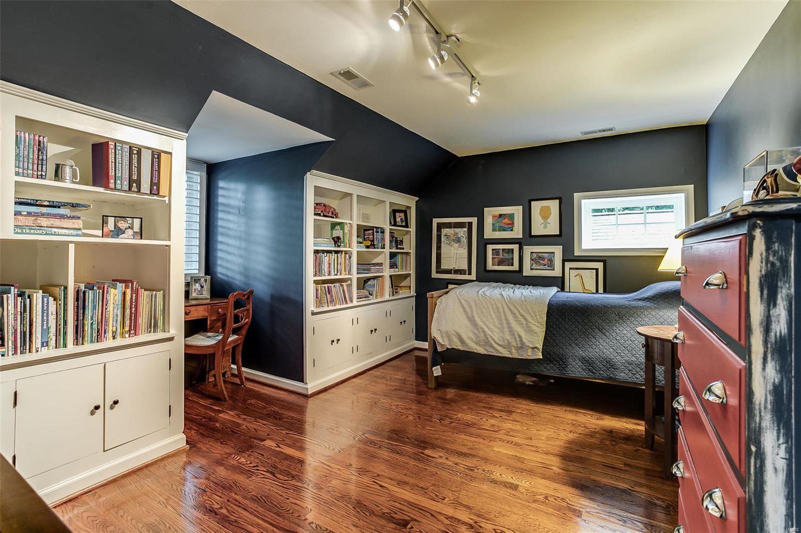 Beverly Woods - Residential