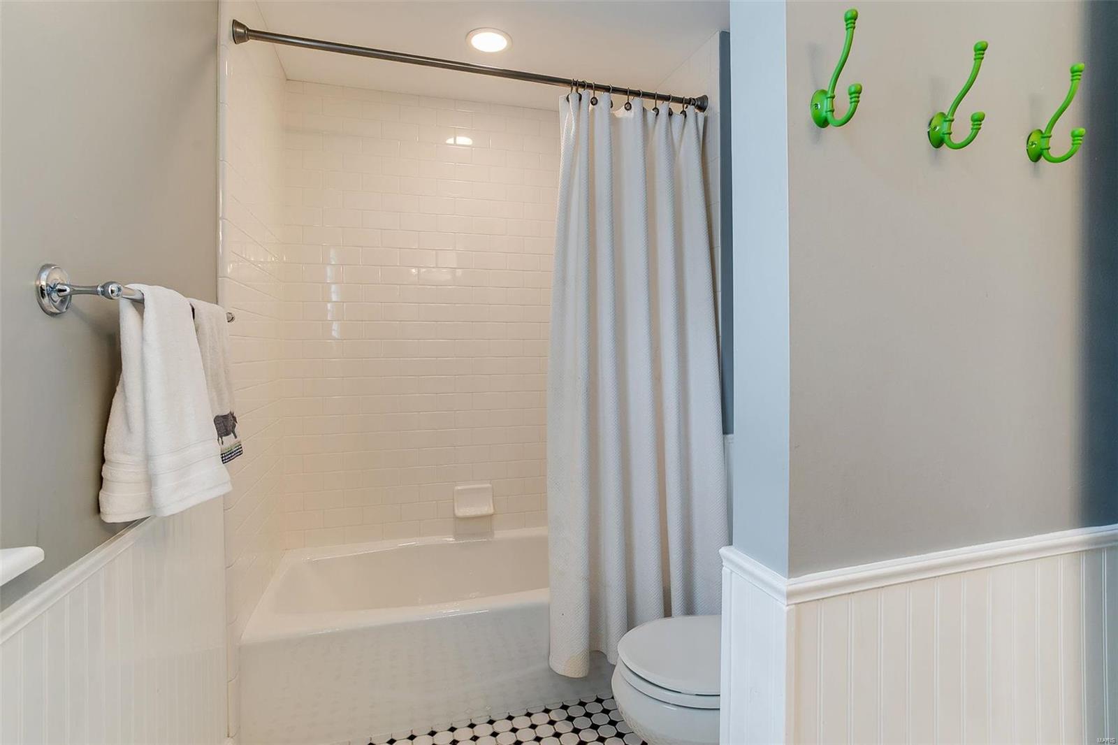 Beverly Woods - Residential