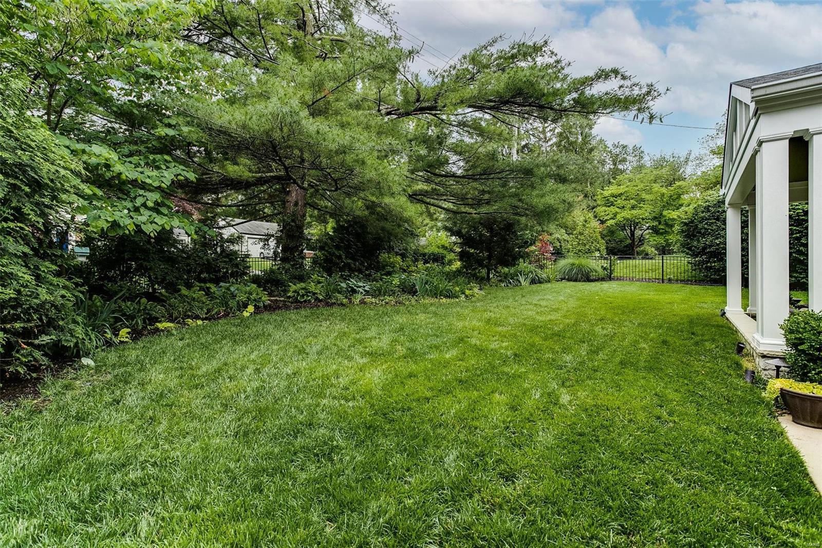 Beverly Woods - Residential