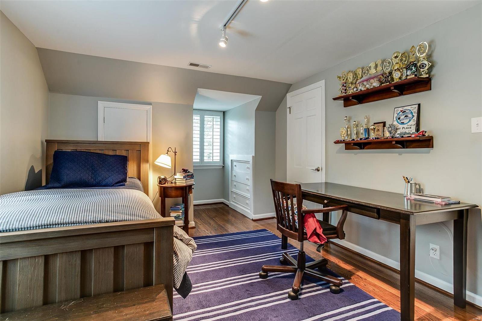 Beverly Woods - Residential