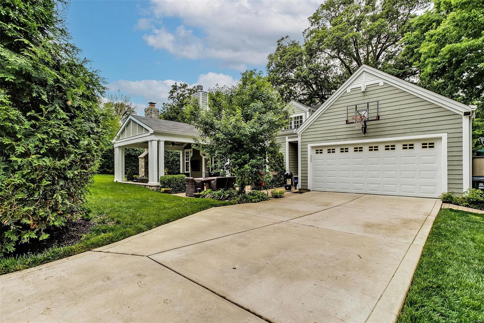 Beverly Woods - Residential