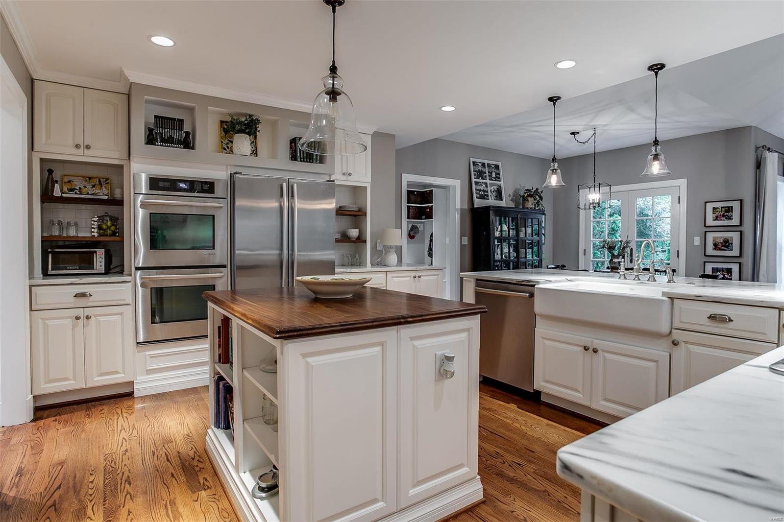 Beverly Woods - Residential