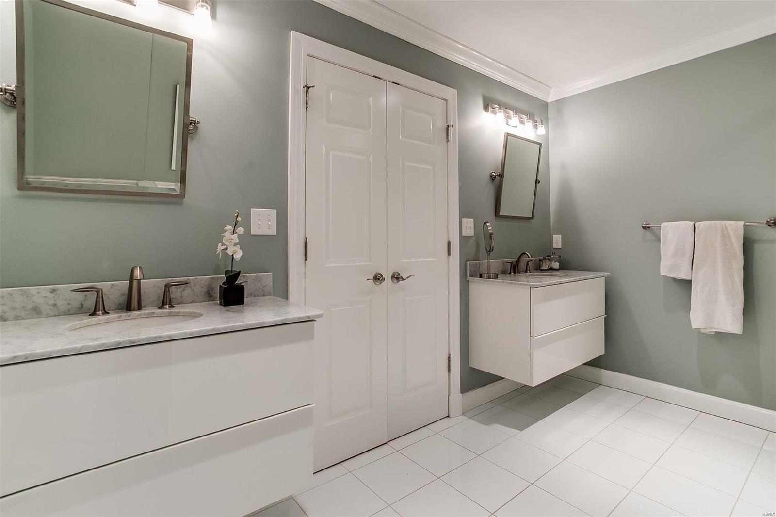 Beverly Woods - Residential