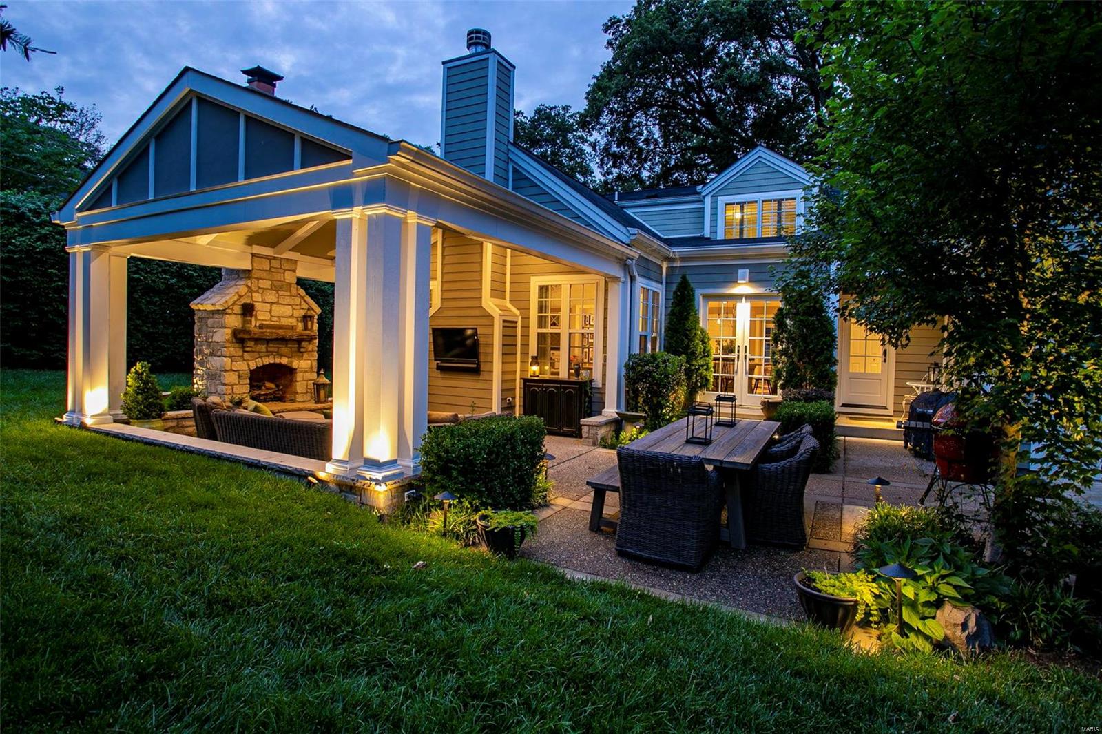 Beverly Woods - Residential