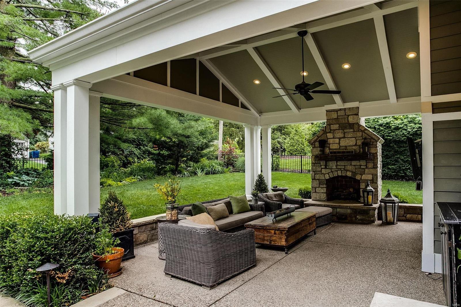 Beverly Woods - Residential