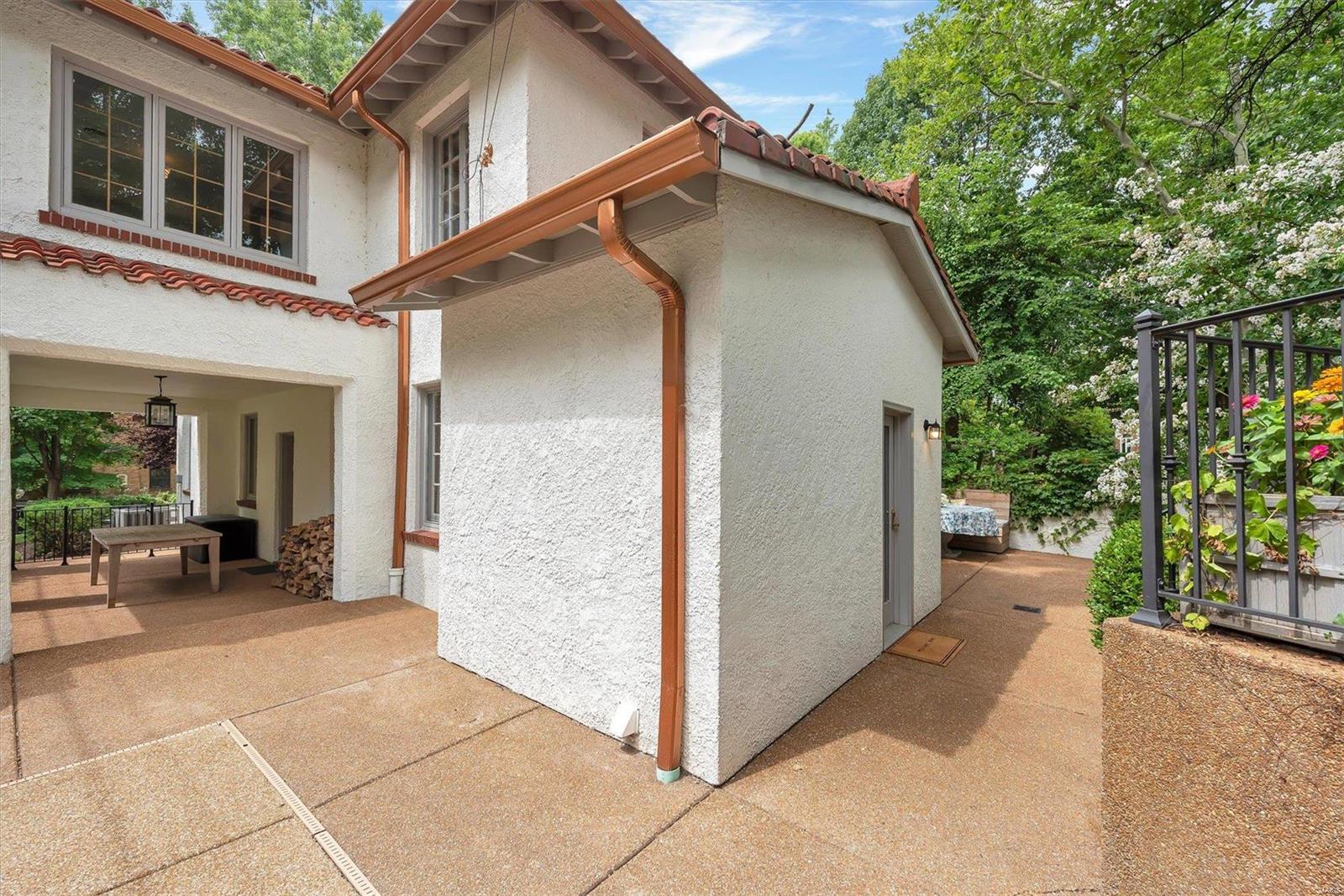 University Hills - Residential