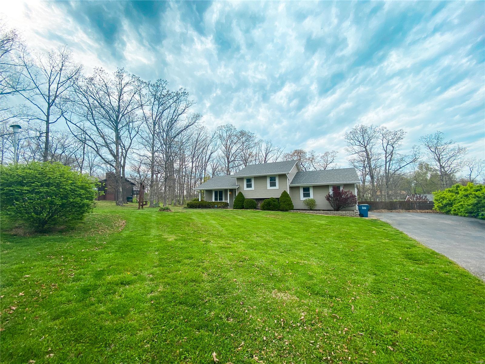 19113 Bent Oak Drive