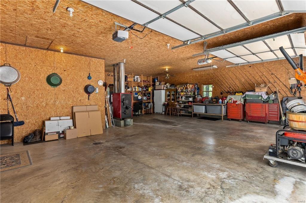 3153 N 2225th