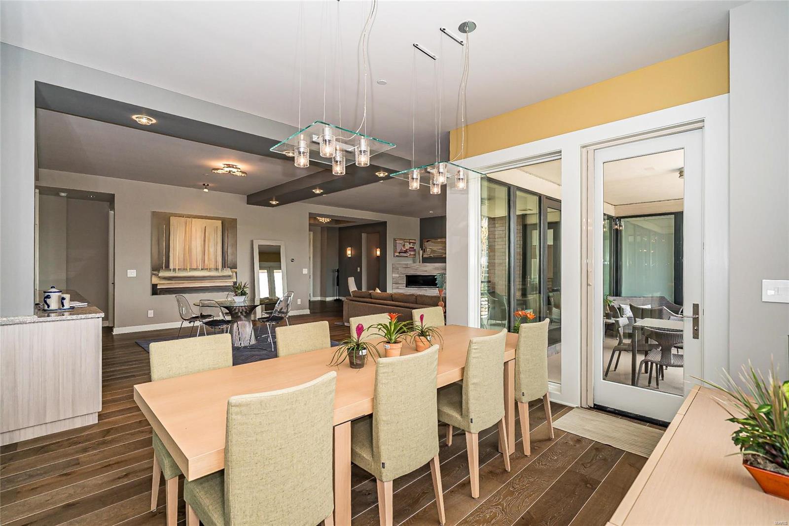 Crescent Condo - Residential