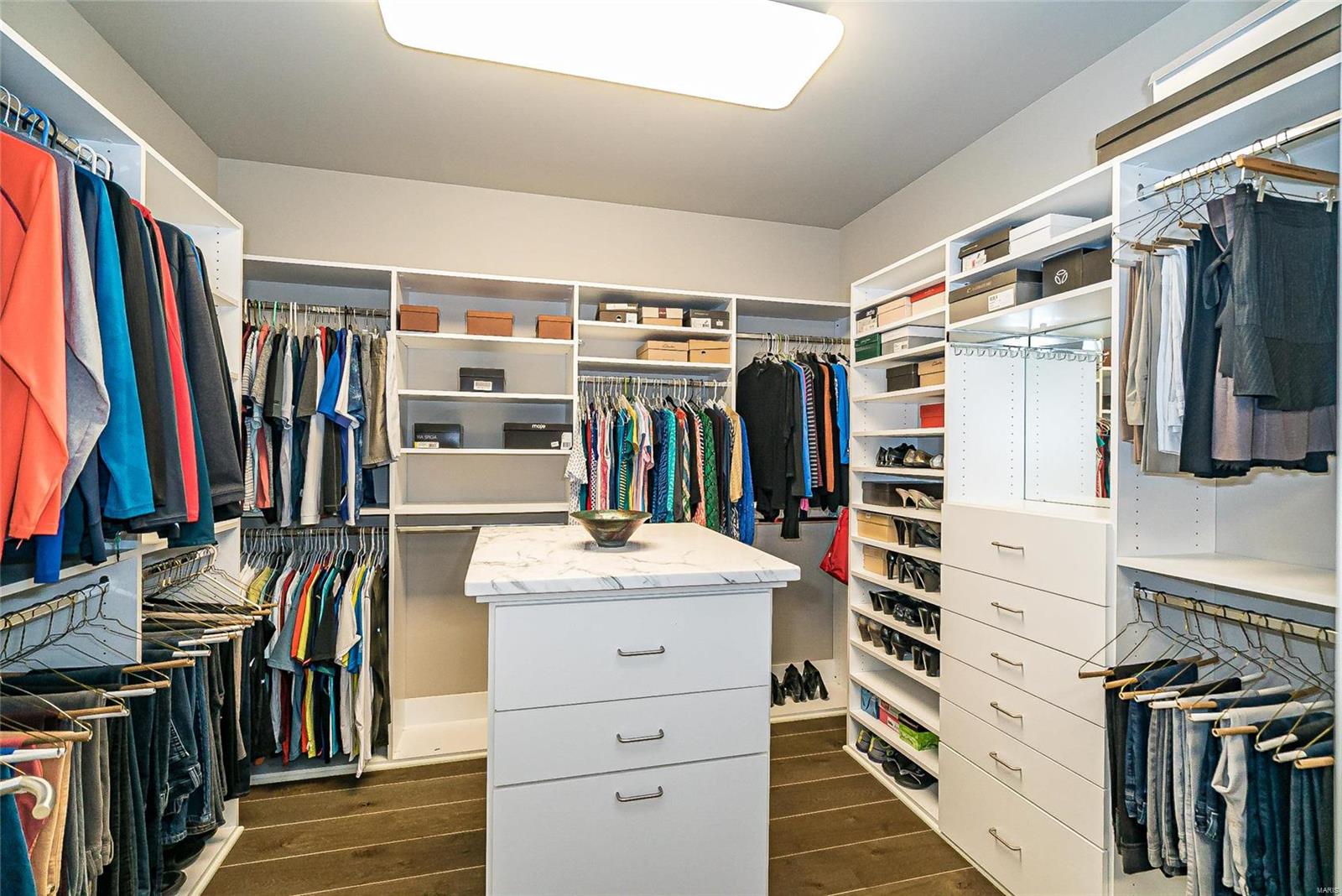 Crescent Condo - Residential